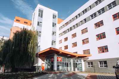 foto vstup do budovy