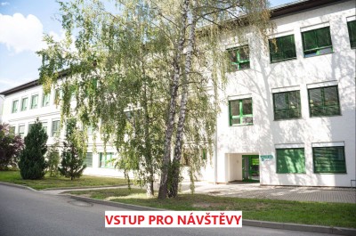 foto vstup do budovy