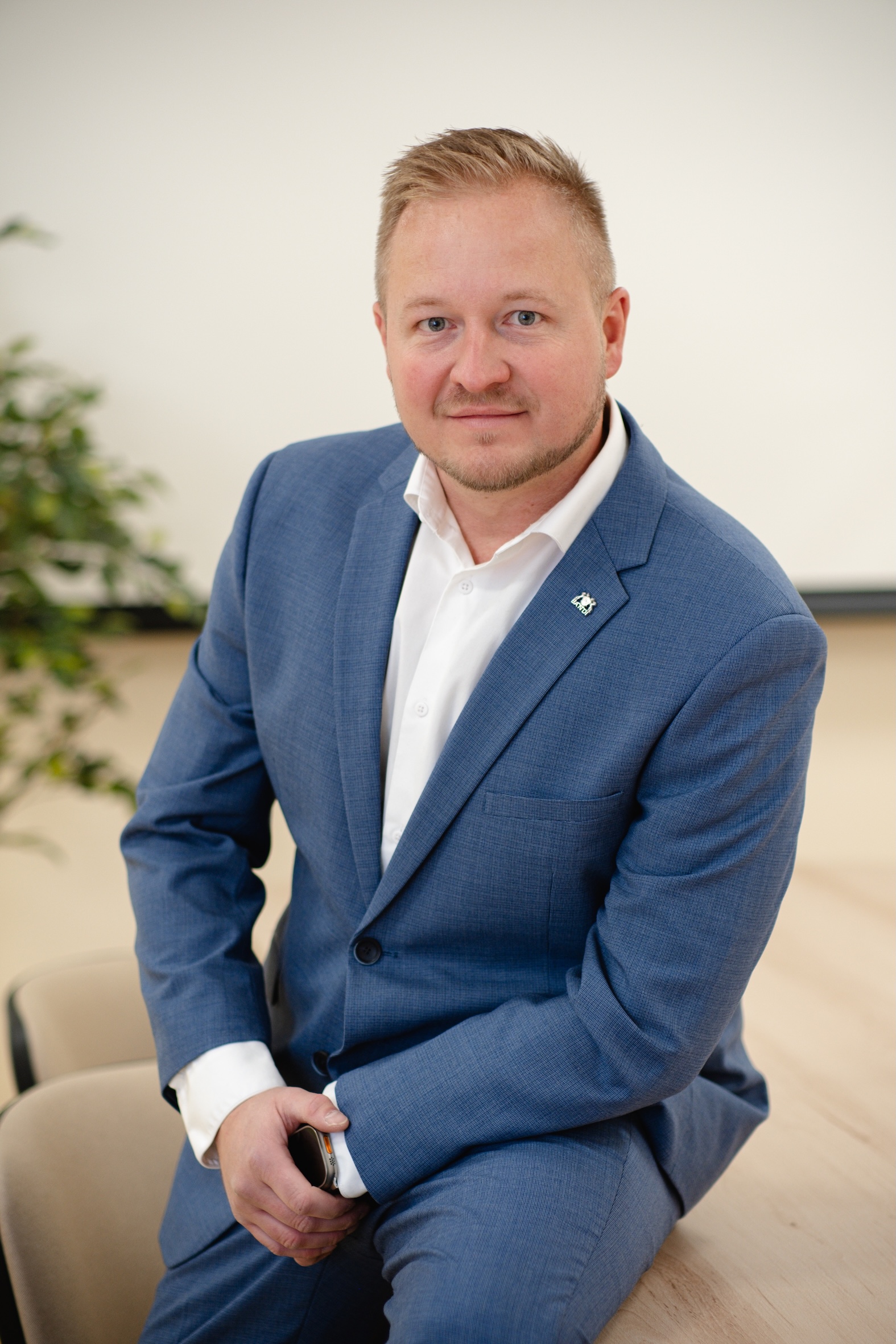 MUDr. Roman Bohatý_web.jpg (906 KB)