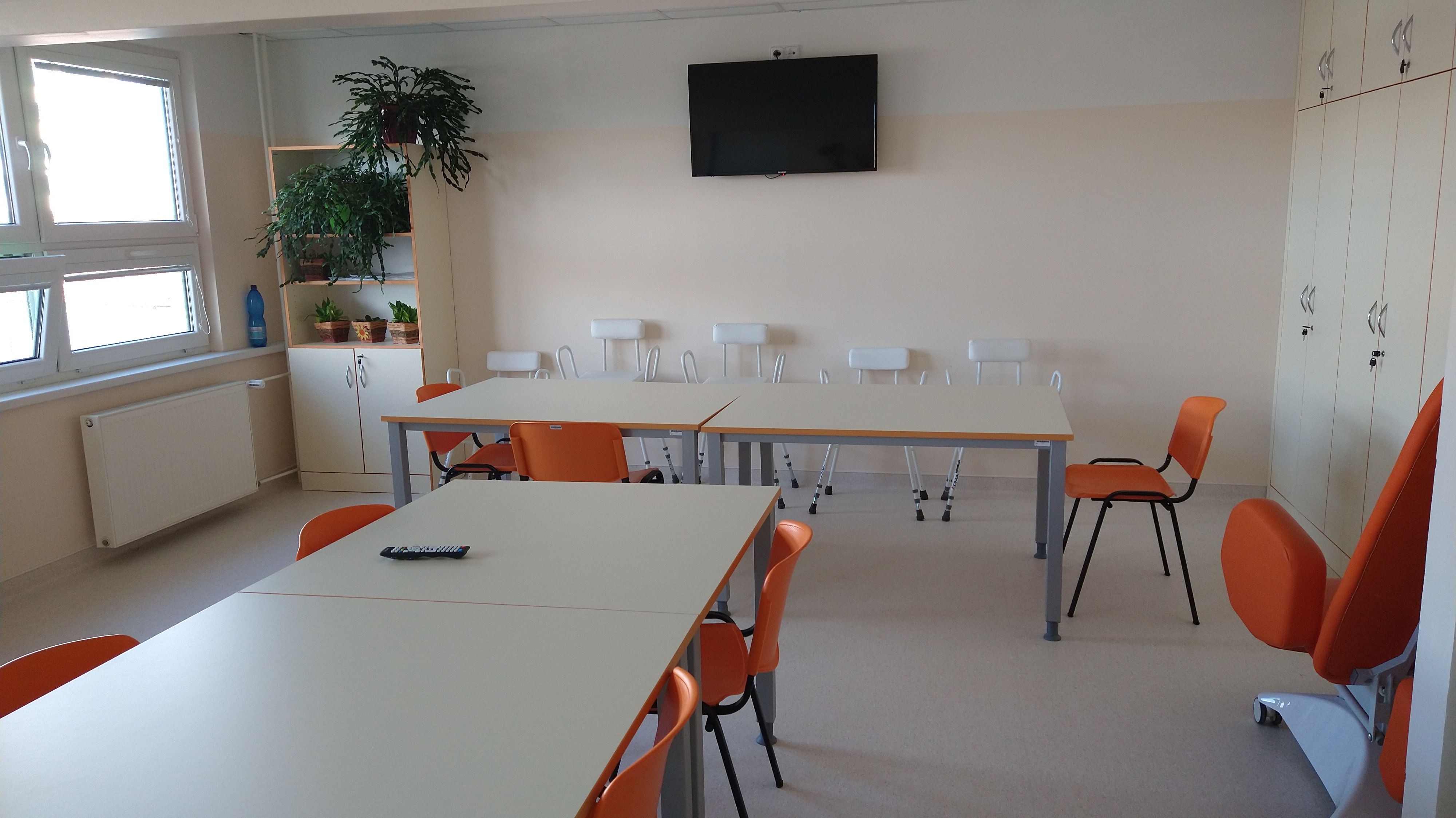 jídelna 4.p..jpg (2.34 MB)